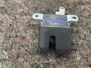 bontott SKODA SUPERB I Csomagtérajtó Zárszerkezet