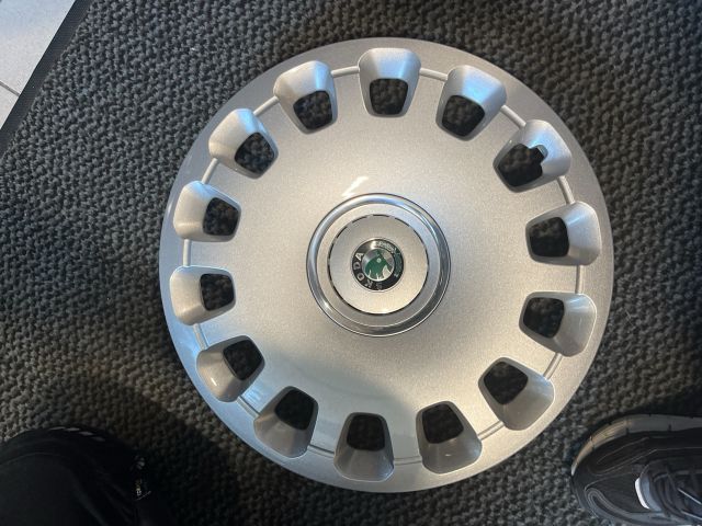 bontott SKODA SUPERB I Dísztárcsa (1 db)
