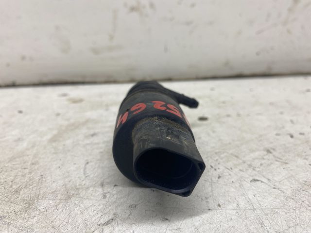 bontott SKODA SUPERB I Első Ablakmosó Szivattyú