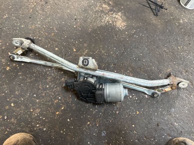 bontott SKODA SUPERB I Első Ablaktörlő Szerkezet Motorral