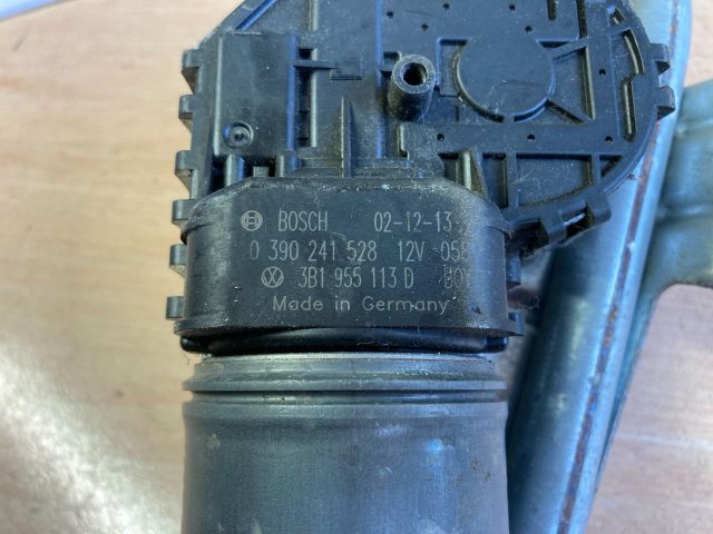 bontott SKODA SUPERB I Első Ablaktörlő Szerkezet Motorral