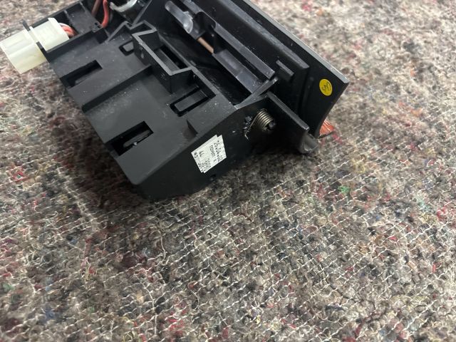 bontott SKODA SUPERB I Első Hamutartó