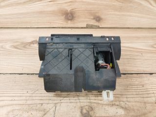 bontott SKODA SUPERB I Első Hamutartó