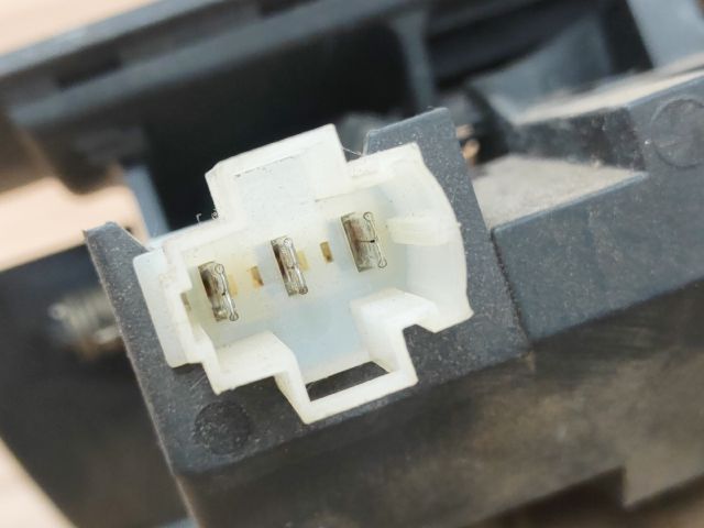 bontott SKODA SUPERB I Első Hamutartó