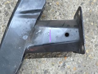 bontott SKODA SUPERB I Első Lökhárító Merevítő (Fém)