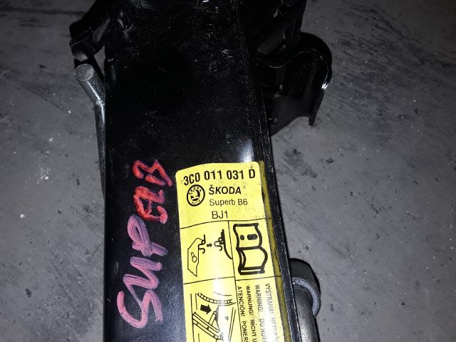 bontott SKODA SUPERB I Emelő