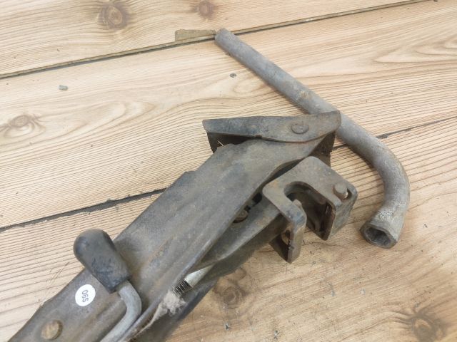 bontott SKODA SUPERB I Emelő