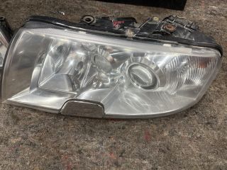 bontott SKODA SUPERB I Fényszóró Pár