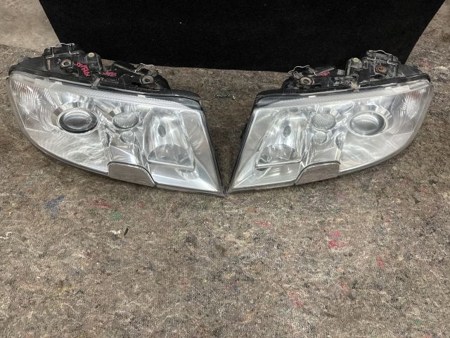 bontott SKODA SUPERB I Fényszóró Pár