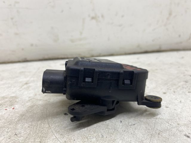 bontott SKODA SUPERB I Fűtés Állító Motor