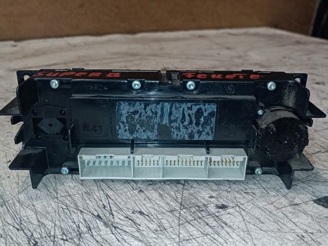 bontott SKODA SUPERB I Fűtéskapcsoló (digit klímás)