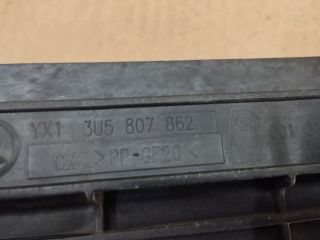 bontott SKODA SUPERB I Hátsó középső Lökhárító Tartó (Műanyag)