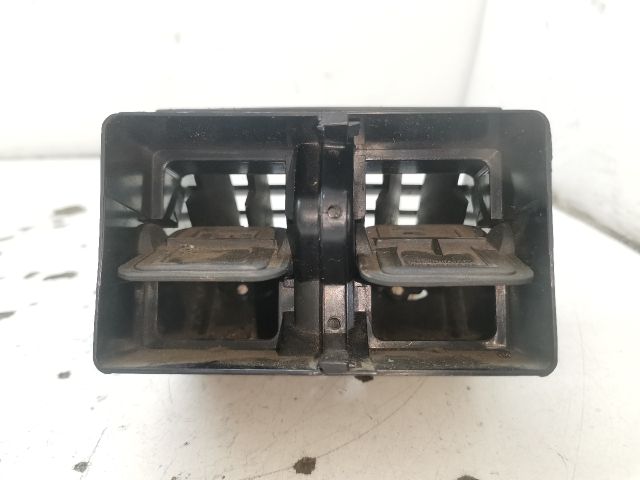 bontott SKODA SUPERB I Hátsó középső Szellőző