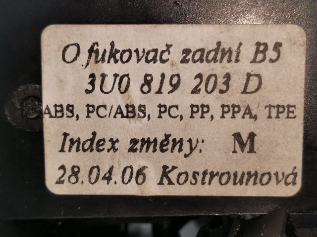 bontott SKODA SUPERB I Hátsó középső Szellőző