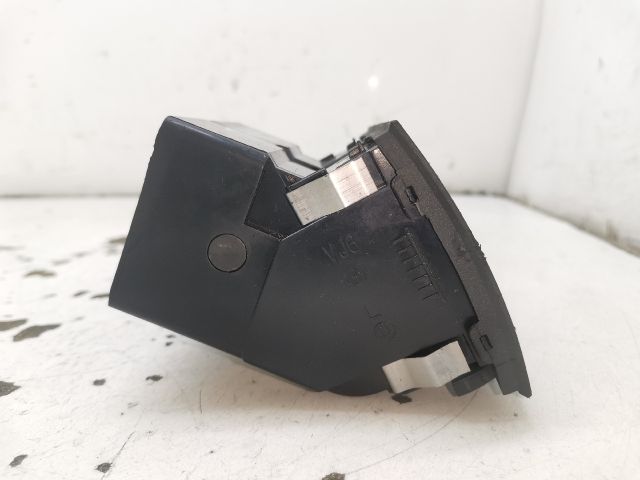 bontott SKODA SUPERB I Hátsó középső Szellőző