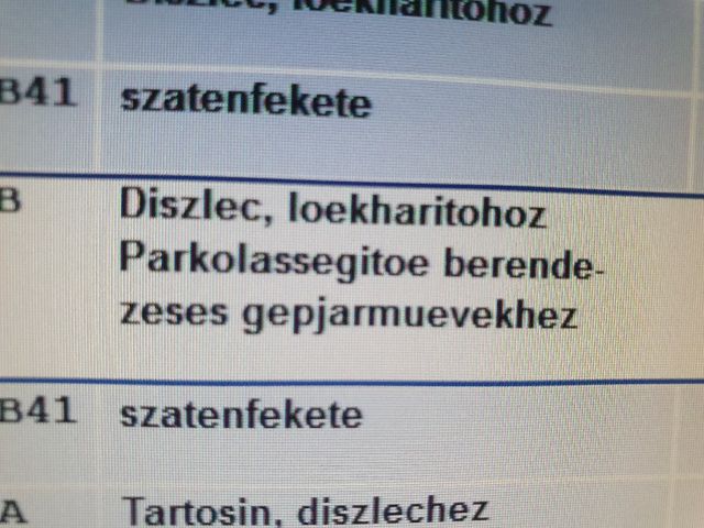 bontott SKODA SUPERB I Hátsó Lökhárító (Részeivel)