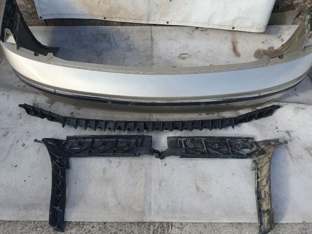 bontott SKODA SUPERB I Hátsó Lökhárító (Részeivel)