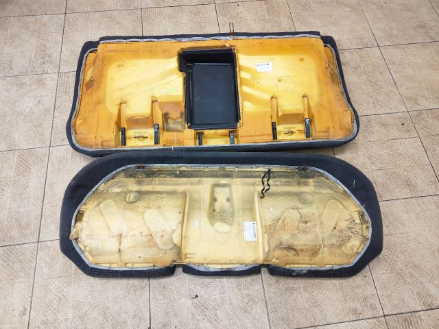 bontott SKODA SUPERB I Hátsó Ülés