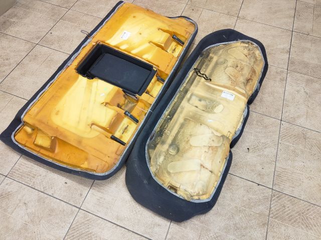 bontott SKODA SUPERB I Hátsó Ülés