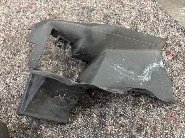 bontott SKODA SUPERB I Intercooler Légterelő