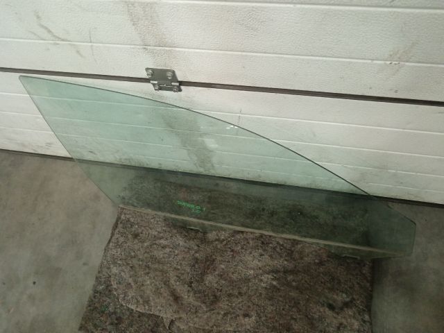 bontott SKODA SUPERB I Jobb első Ablak