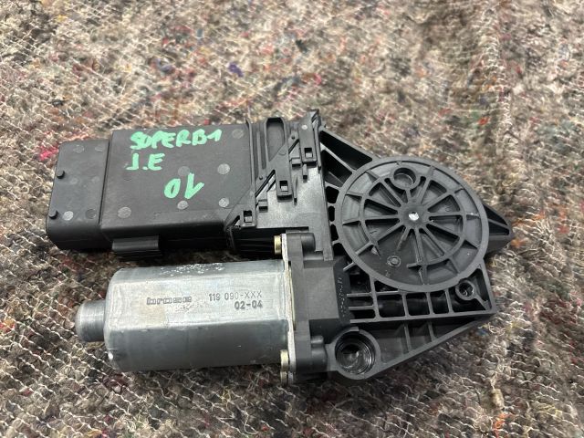 bontott SKODA SUPERB I Jobb első Ablakemelő Motor