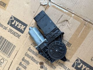 bontott SKODA SUPERB I Jobb első Ablakemelő Motor
