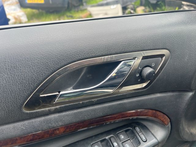 bontott SKODA SUPERB I Jobb első Ajtó (Üres lemez)