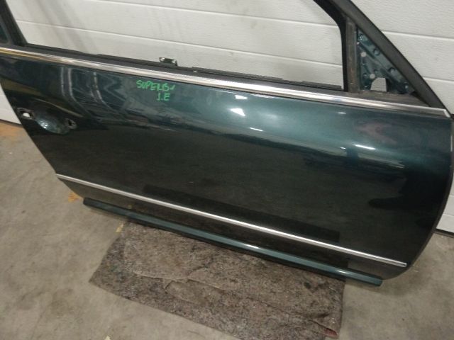 bontott SKODA SUPERB I Jobb első Ajtó (Üres lemez)