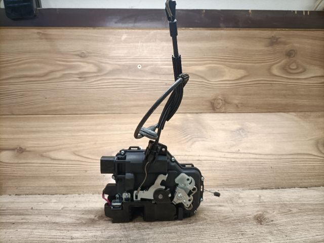 bontott SKODA SUPERB I Jobb első Ajtózár