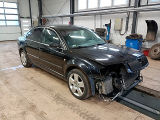 bontott SKODA SUPERB I Jobb első Gumikéder