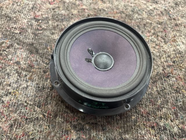 bontott SKODA SUPERB I Jobb első Hangszóró