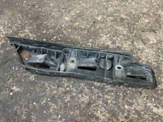 bontott SKODA SUPERB I Jobb első Oldal Lökhárító Tartó (Műanyag)