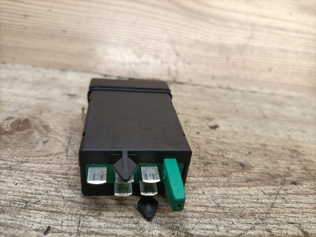 bontott SKODA SUPERB I Jobb első Ülésfűtés Kapcsoló