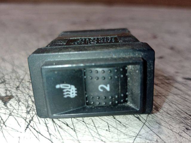 bontott SKODA SUPERB I Jobb első Ülésfűtés Kapcsoló