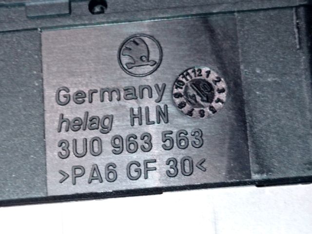 bontott SKODA SUPERB I Jobb első Ülésfűtés Kapcsoló