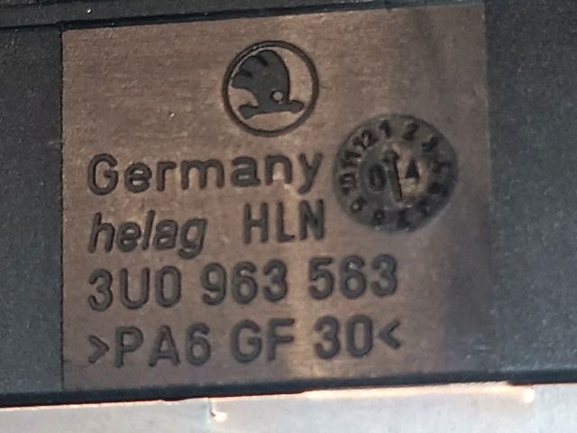 bontott SKODA SUPERB I Jobb első Ülésfűtés Kapcsoló