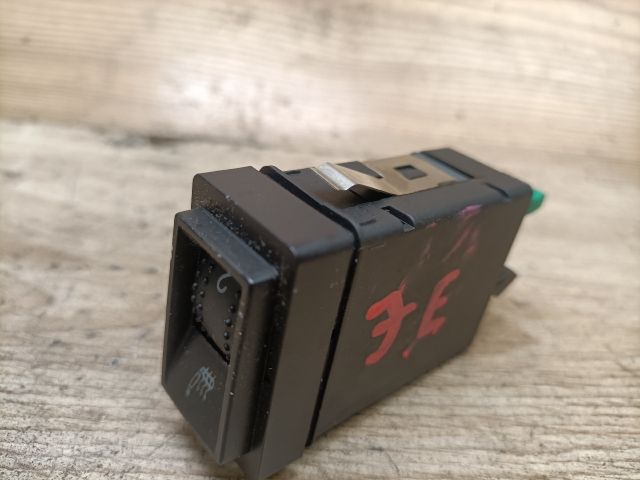 bontott SKODA SUPERB I Jobb első Ülésfűtés Kapcsoló