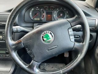 bontott SKODA SUPERB I Jobb első Vízlehúzó Gumicsík