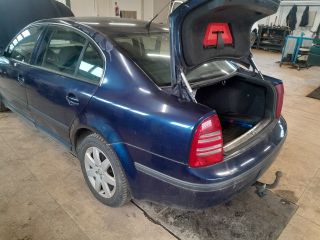 bontott SKODA SUPERB I Jobb első Vízlehúzó Gumicsík