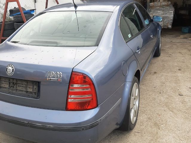 bontott SKODA SUPERB I Jobb első Vízlehúzó Gumicsík