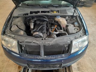 bontott SKODA SUPERB I Jobb első Vízlehúzó Gumicsík