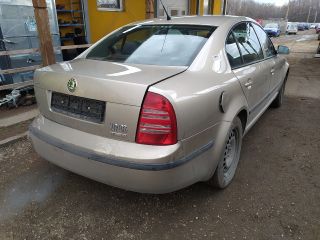 bontott SKODA SUPERB I Jobb első Vízlehúzó Gumicsík