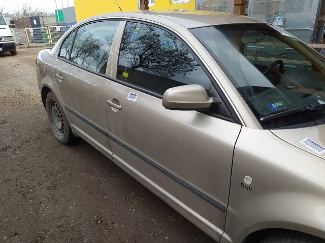 bontott SKODA SUPERB I Jobb első Vízlehúzó Gumicsík