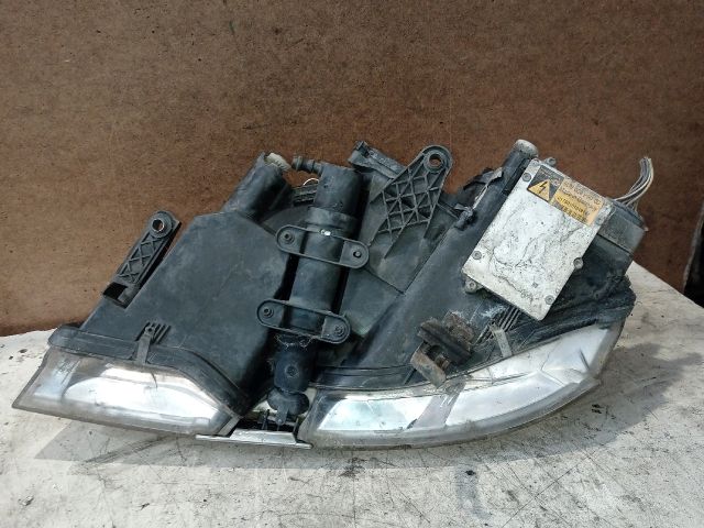 bontott SKODA SUPERB I Jobb Fényszóró