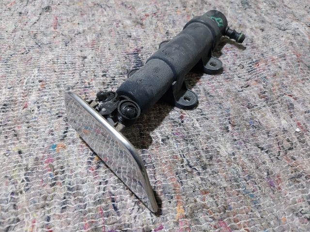 bontott SKODA SUPERB I Jobb Fényszórómosó Fúvóka