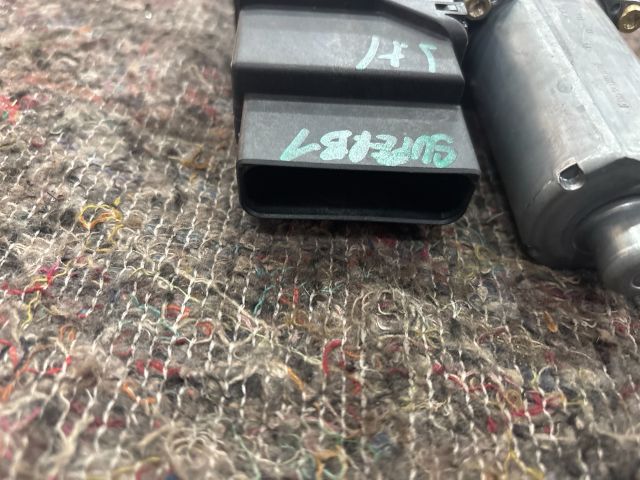 bontott SKODA SUPERB I Jobb hátsó Ablakemelő Motor