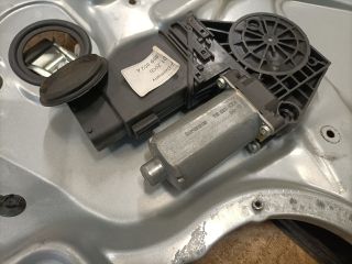 bontott SKODA SUPERB I Jobb hátsó Ablakemelő Szerkezet (Elektromos)