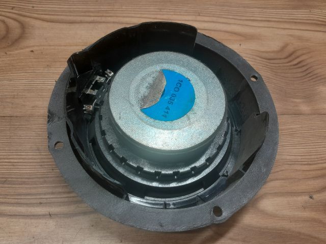 bontott SKODA SUPERB I Jobb hátsó Hangszóró