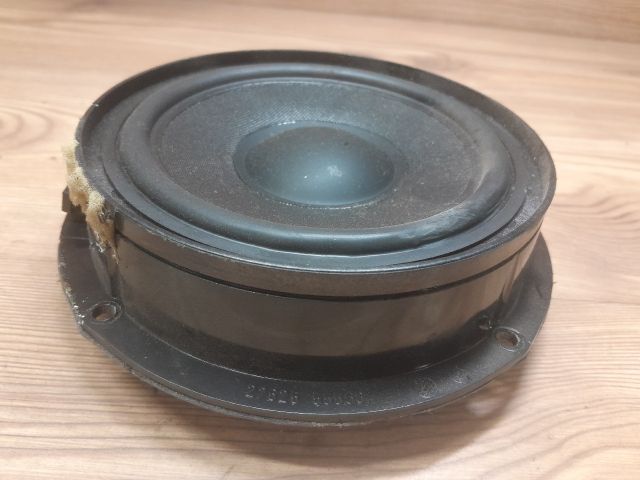 bontott SKODA SUPERB I Jobb hátsó Hangszóró